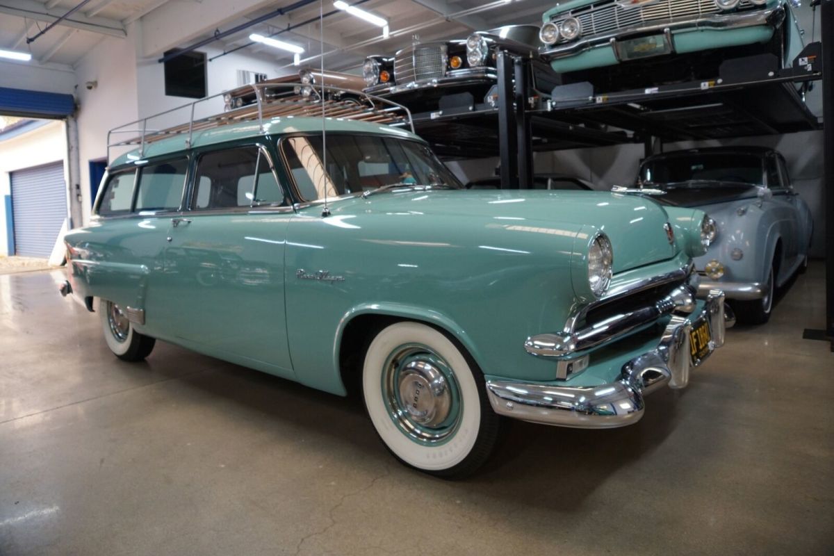 1953 -- Ford 2 Door Mainline Ranch Wagon --