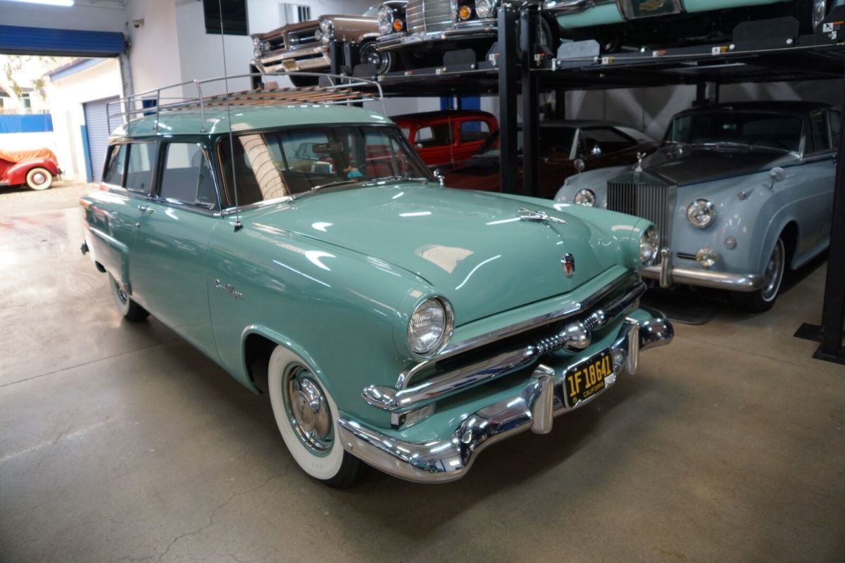 1953 -- Ford 2 Door Mainline Ranch Wagon --