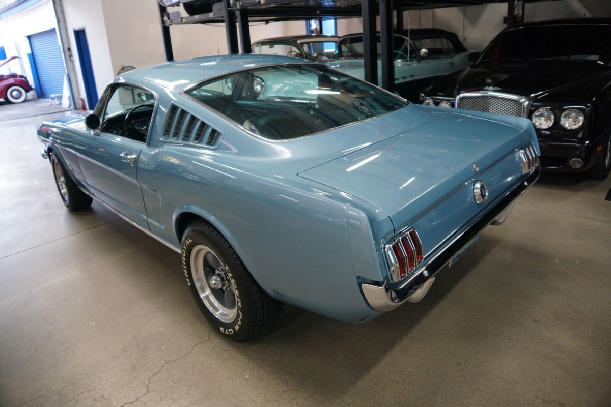 1965 Blue Ford Mustang 289 V8 2+2 Fastback --
