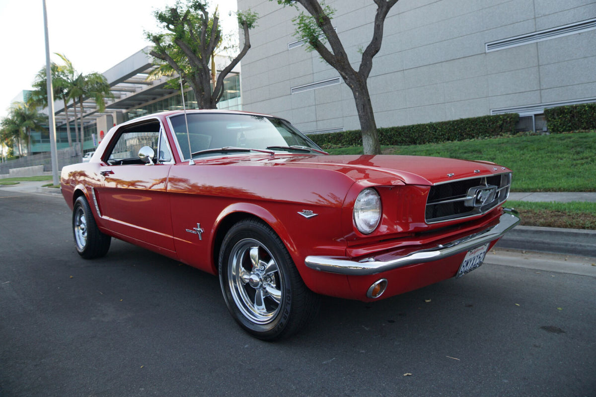1965 Red Ford Mustang 351W V8 2 Door Custom 4 spd manual Coupe --