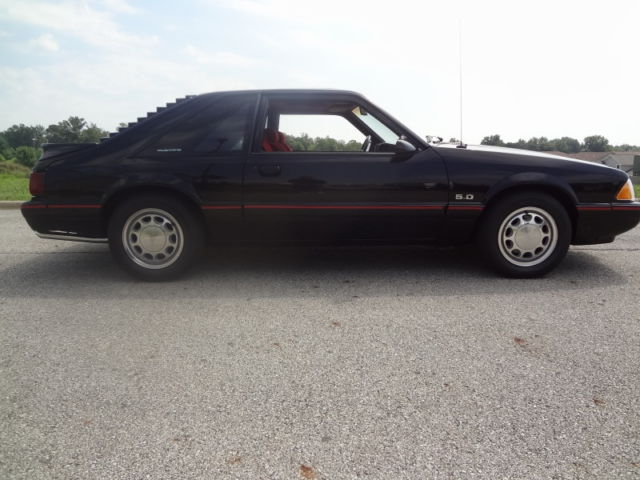 1987 Black Ford Mustang Hatchback