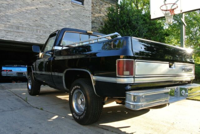 1986 Black Chevrolet C/K Pickup 1500 Regular Cab Short Bed