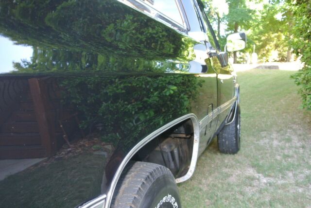 1986 Black Chevrolet C/K Pickup 1500 Regular Cab Short Bed