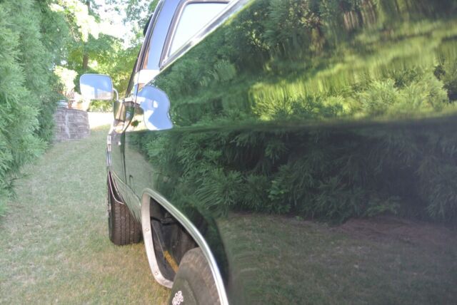 1986 Black Chevrolet C/K Pickup 1500 Regular Cab Short Bed