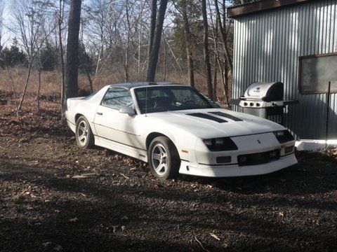 1988 White Chevrolet Camaro Coupe