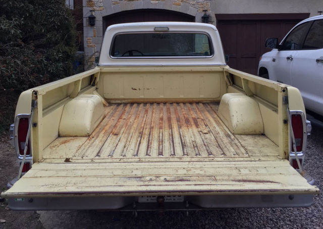 1972 Yellow Ford F-100 Standard Cab Pickup