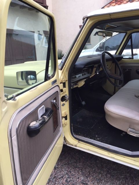 1972 Yellow Ford F-100 Standard Cab Pickup