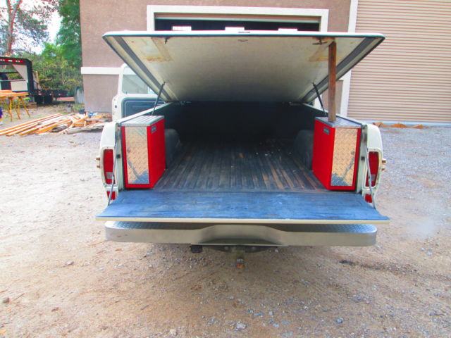 1972 White Ford F-250 PICKUP