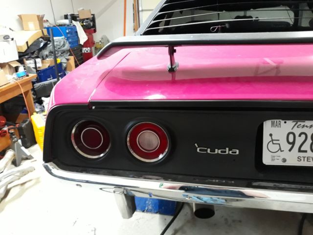 1972 panther pink   moulon rouge Plymouth Barracuda Coupe