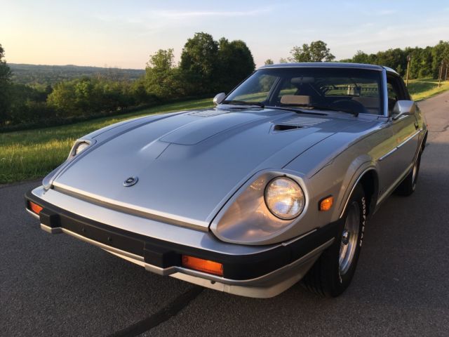 1983 SILVER Nissan 280ZX Coupe