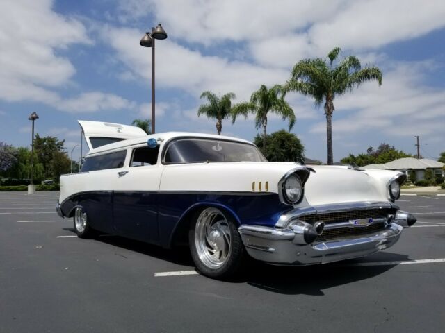 1957 Blue Chevrolet Bel Air/150/210 Wagon