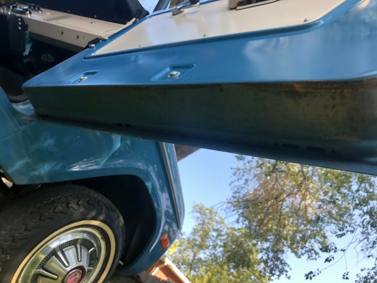 1970 Blue Ford Bronco SUV