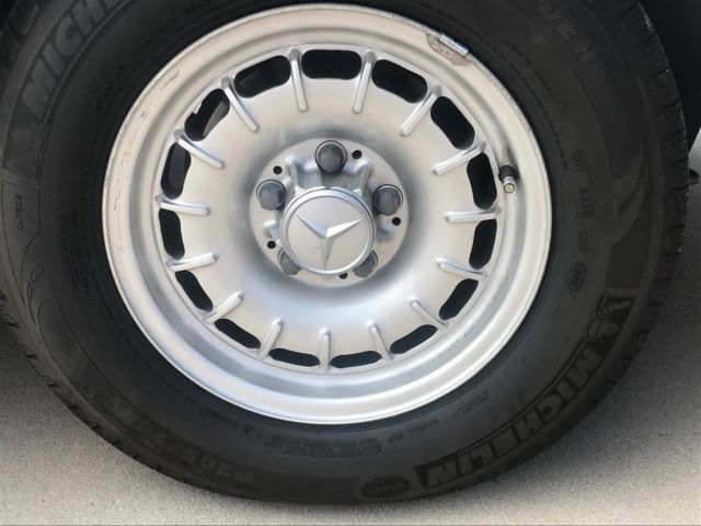 1983 White Mercedes-Benz SL-Class Convertible