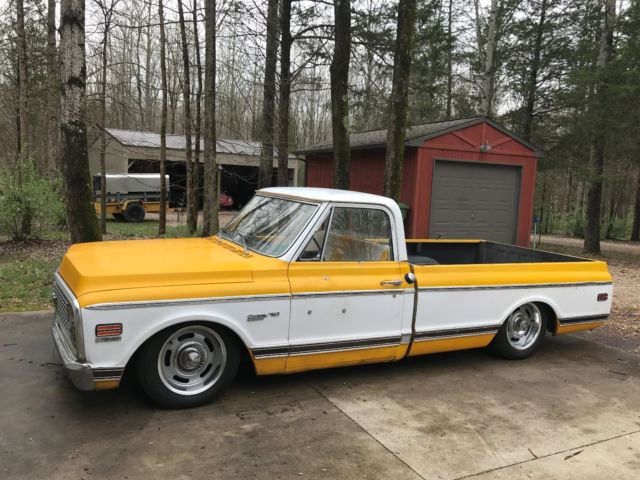 1972 Yellow Chevrolet C-10