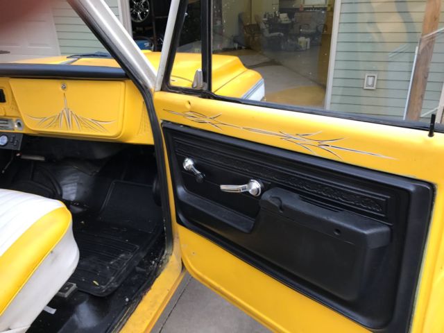 1972 Yellow Chevrolet C-10