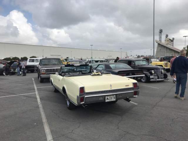 1967 Saffron Yellow Oldsmobile 442 Convertible