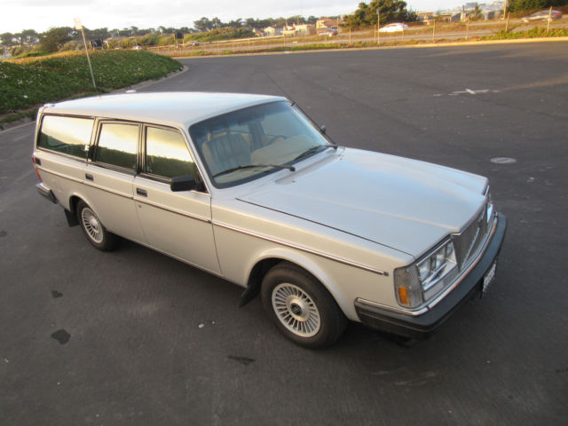 1984 Silver Volvo 240 Wagon