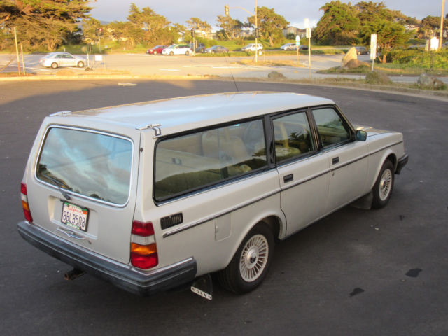 1984 Silver Volvo 240 Wagon