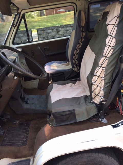 1982 White Volkswagen Bus/Vanagon Van Camper