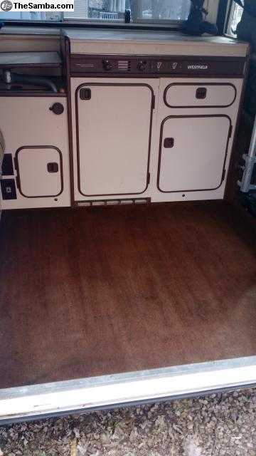 1982 White Volkswagen Bus/Vanagon