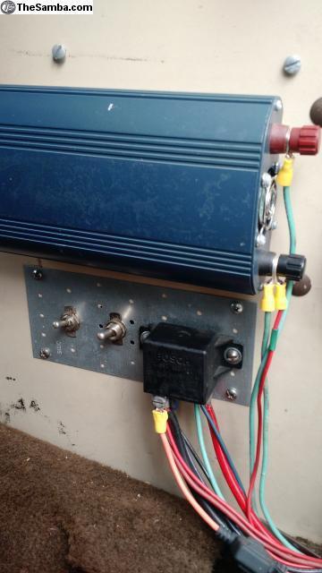 1982 White Volkswagen Bus/Vanagon