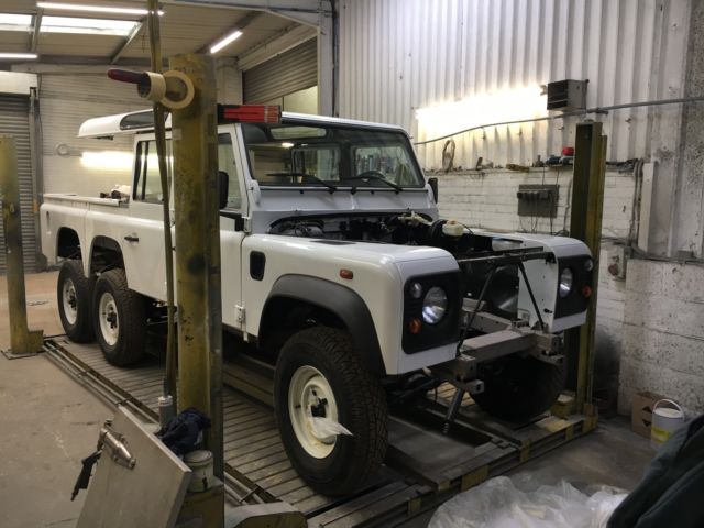 1987 TBD Land Rover Defcon 6X6 Wagon