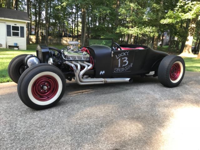 1927 Black Ford Model T Roadster