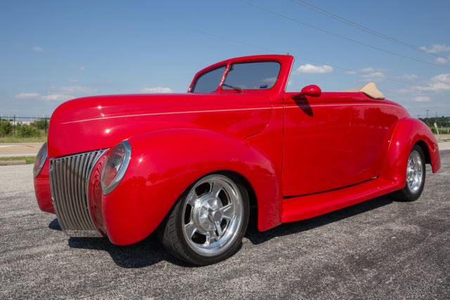 1939 Ford Cabrio