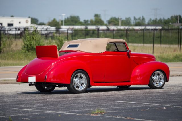 1939 Ford Cabrio