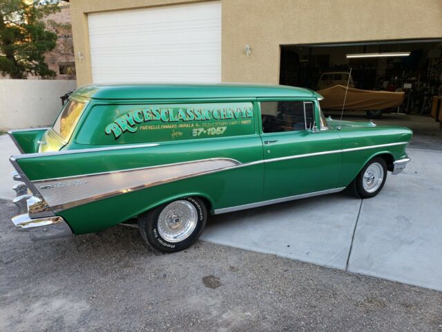 1957 Green Chevrolet Bel Air/150/210 Sedan Delivery