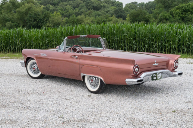 1957 Ford Thunderbird
