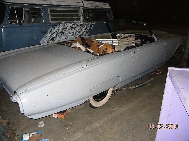 1961 Ford Thunderbird