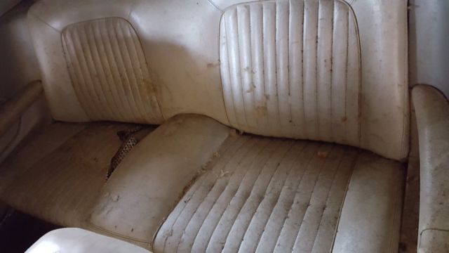 1962 Red/Tan Ford Thunderbird Coupe