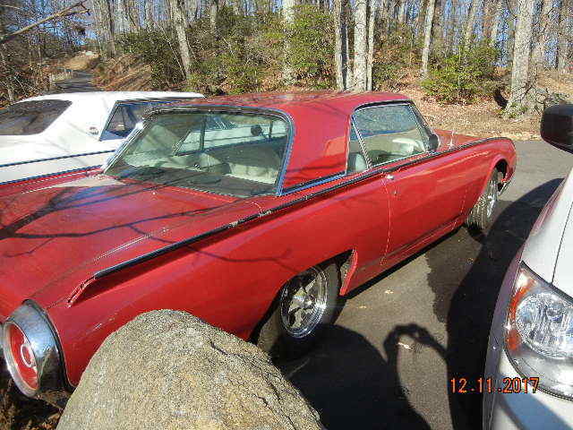 1962 Ford Thunderbird