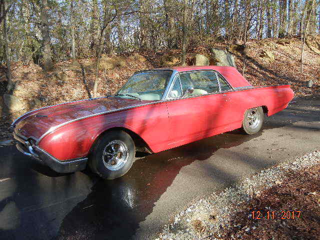 1962 Ford Thunderbird