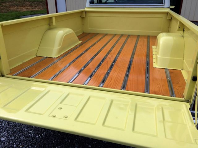 1968 Yellow Chevrolet C/K Pickup 1500
