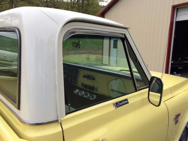 1968 Yellow Chevrolet C/K Pickup 1500