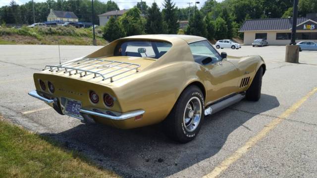 1969 Riverside Gold Metallic Chevrolet Corvette Coupe