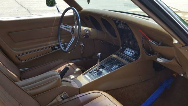 1969 Riverside Gold Metallic Chevrolet Corvette Coupe