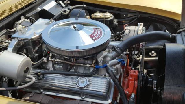 1969 Riverside Gold Metallic Chevrolet Corvette Coupe