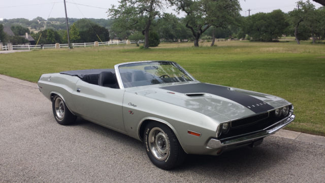 1970 Silver Dodge Challenger Convertible