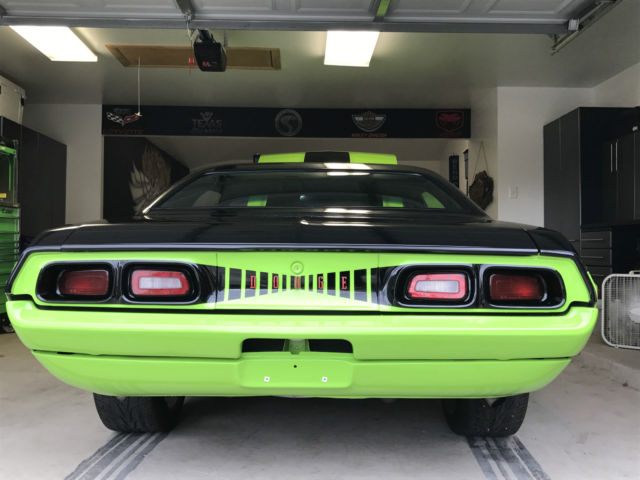 1973 GREEN/BLACK Dodge Challenger Hardtop