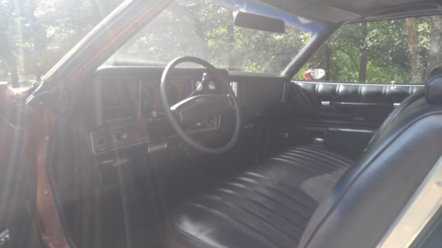1973 Maroon Chevrolet Monte Carlo Coupe