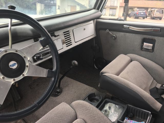 1974 White Ford Bronco SUV
