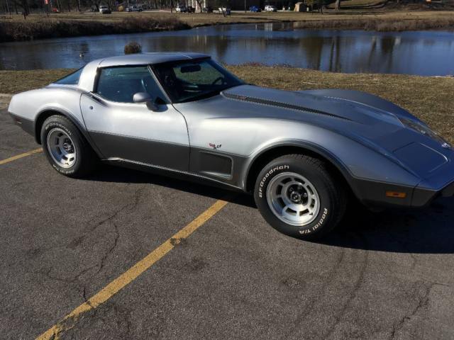 1978 Silver Chevrolet Corvette