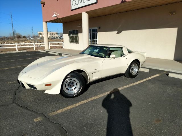 1979 Cream Chevrolet Corvette Coupe