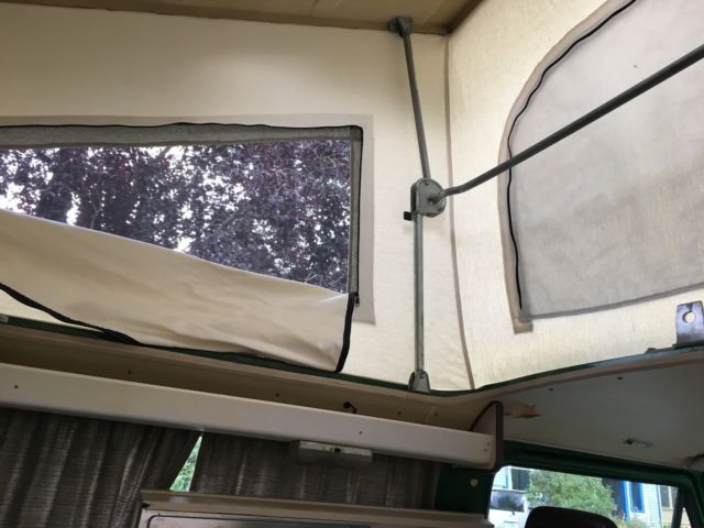 1984 Green Volkswagen Bus/Vanagon Van Camper