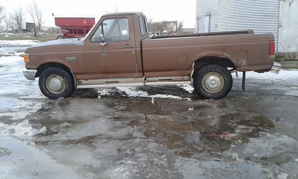 1987 Brown Ford F-250