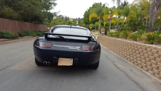1987 Royal Blue Porsche 928 Coupe