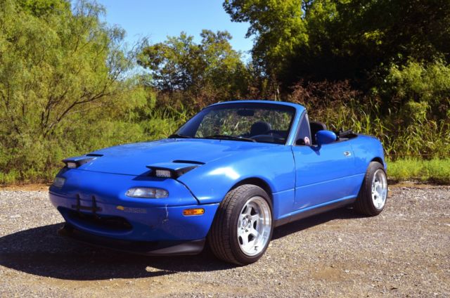 1990 Blue Mazda MX-5 Miata Convertible